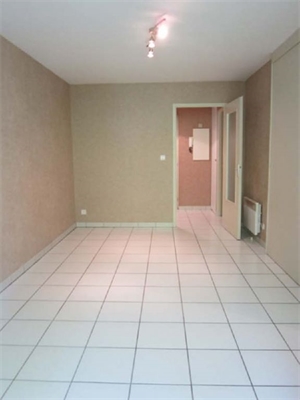 appartement à la location -   25000  BESANCON, surface 34 m2 location appartement - APR648148